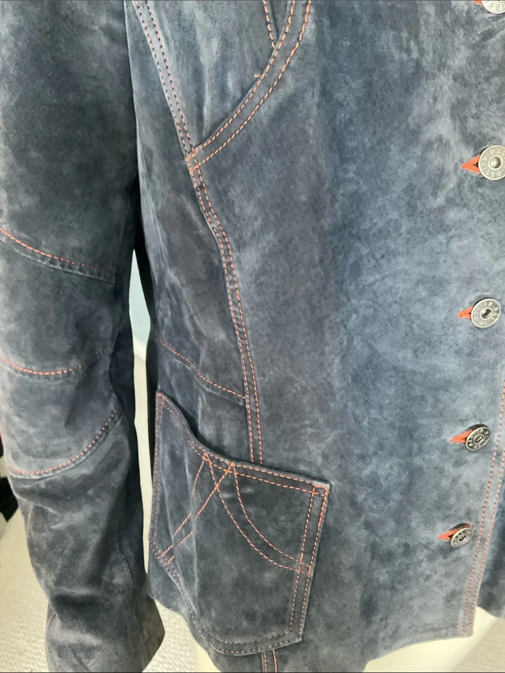 Danier Grey-Purple Suede Jacket with Rust Orange Lining - Picture 4 of 10